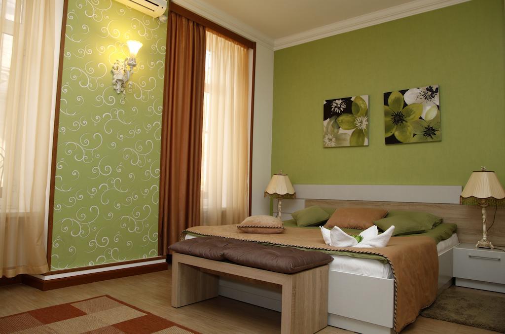 Azoyan Guest house 2*